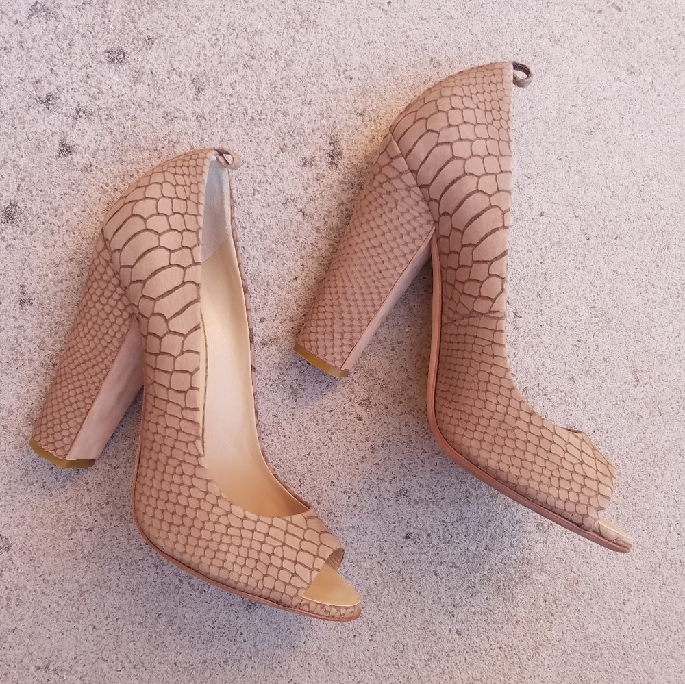 Giuseppe Zanotti Nude Textured Peep Toe Heel S4